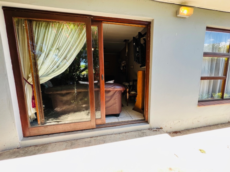 3 Bedroom Property for Sale in Loerie Park Western Cape